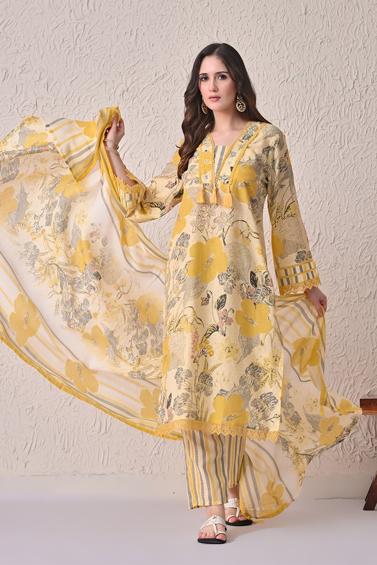 Yellow Floral Printed Kurta 3 Pcs Set