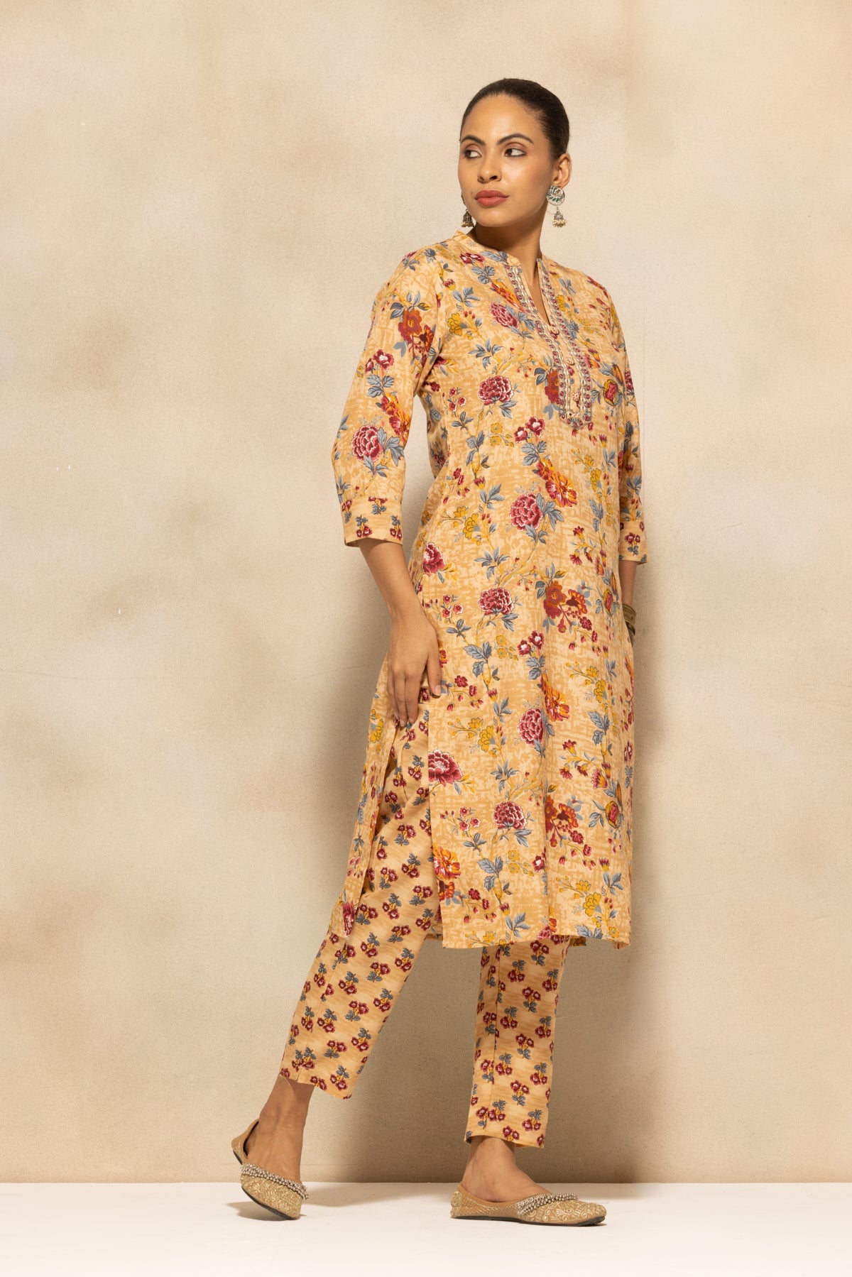 Beige Floral Printed Kurta 3 Pcs Set