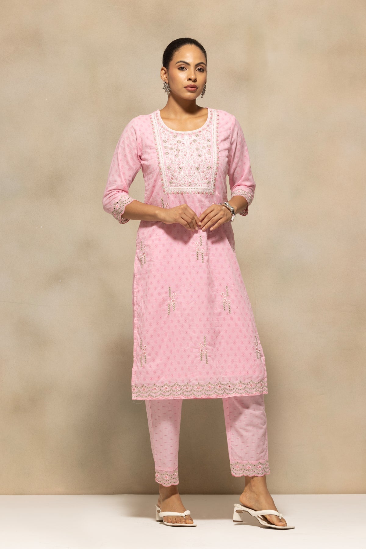 Light Pink Embroidered Kurta 3 Pcs Set