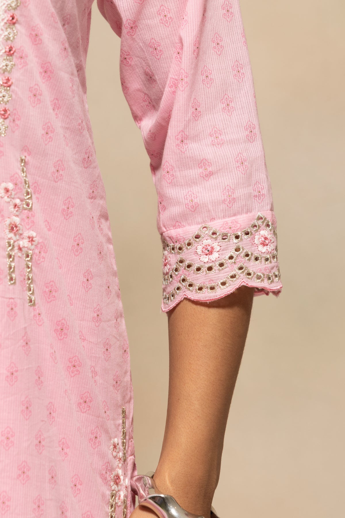 Light Pink Embroidered Kurta 3 Pcs Set