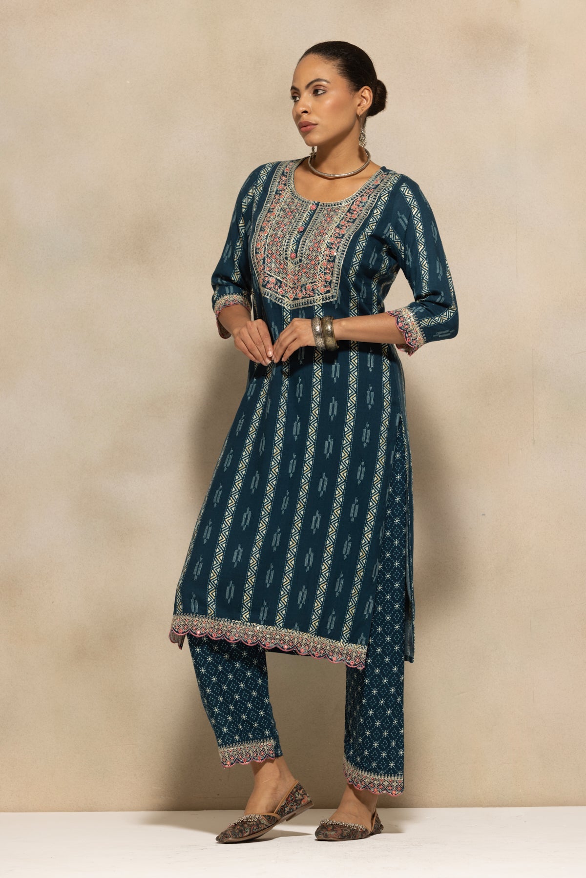 Blue Embroidered Kurta 3 Pcs Set