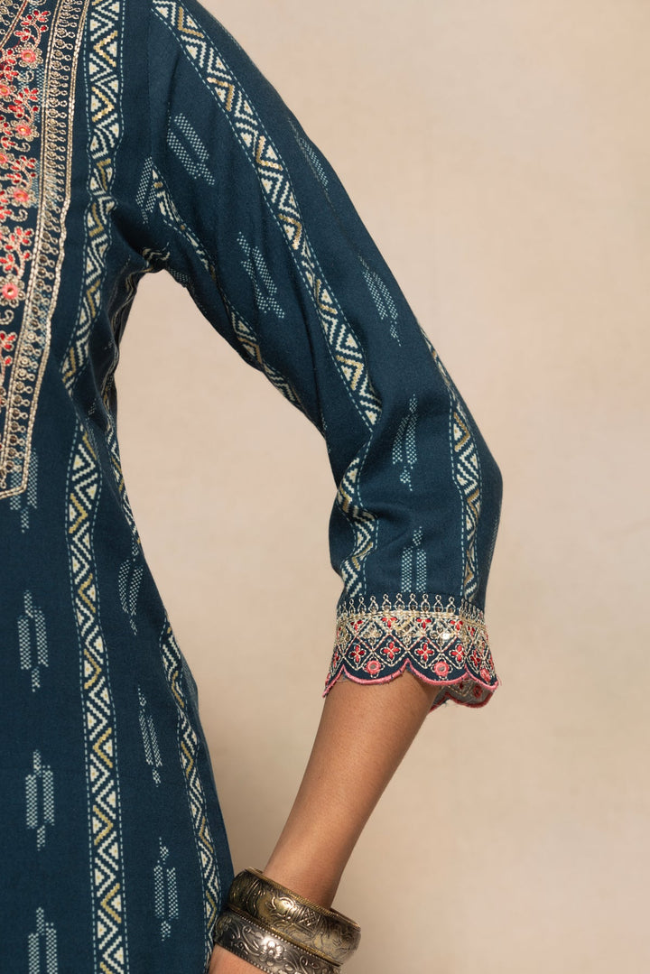 Blue Embroidered Kurta 3 Pcs Set