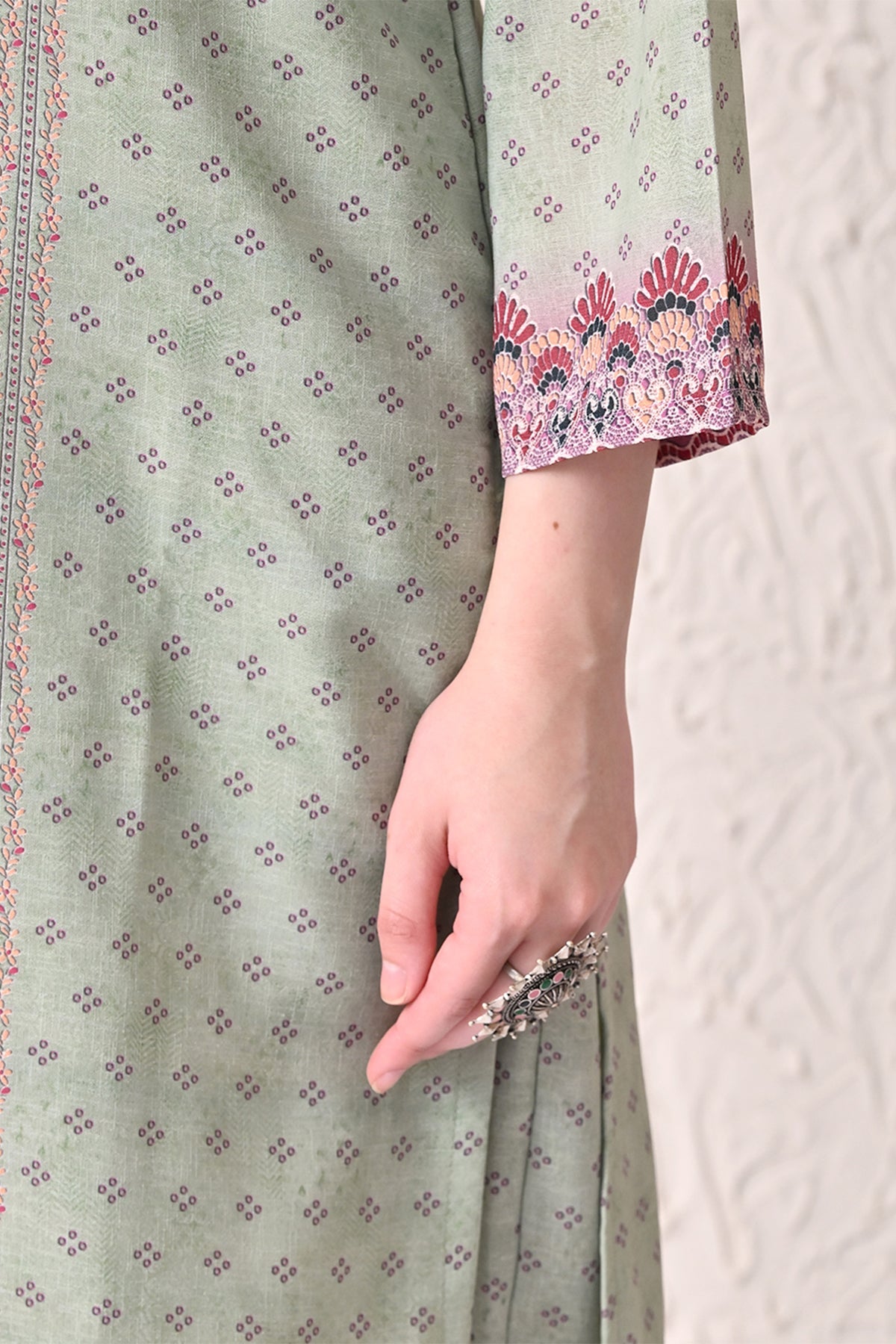 Light Green Paisley Printed Kurta 3 Pcs Set