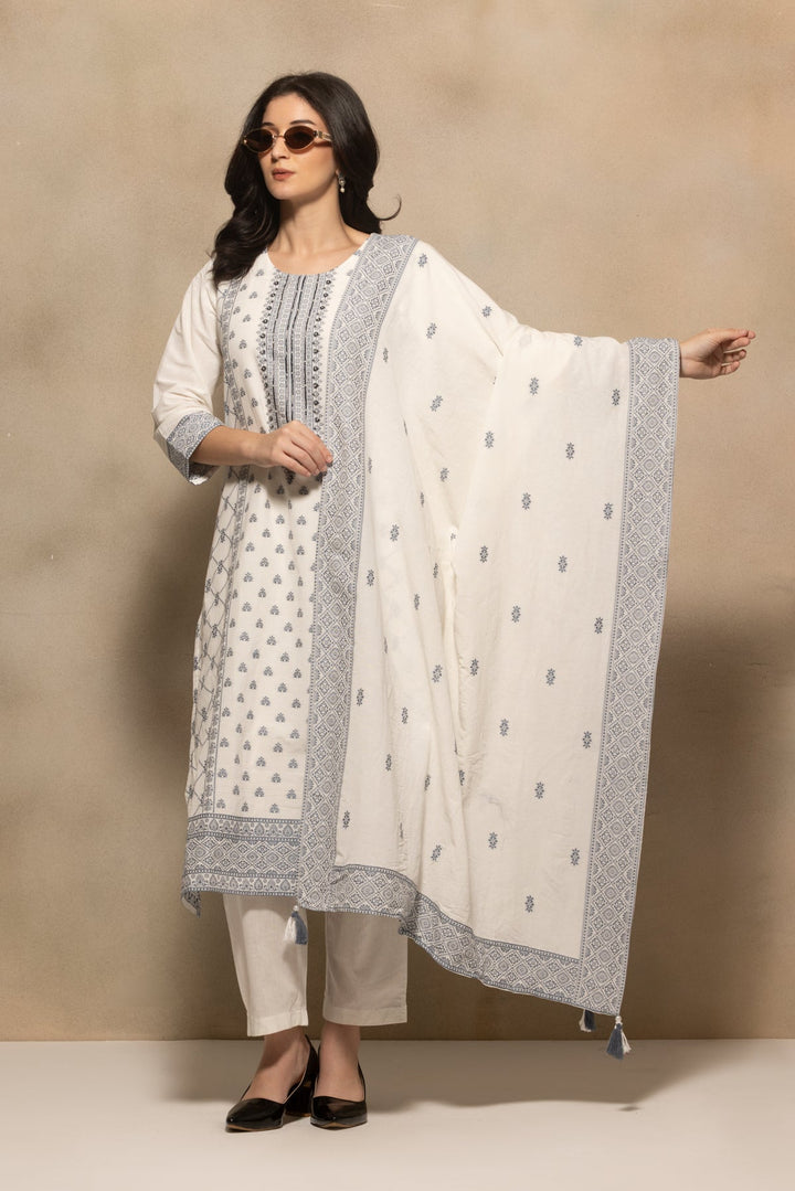 Cream Embellished Kurta 3 Pcs Set