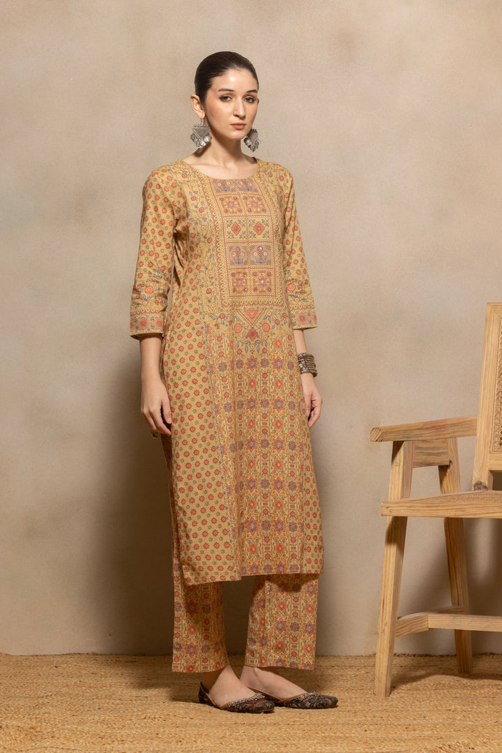 Green Abstract Printed Kurta 3 Pcs Set