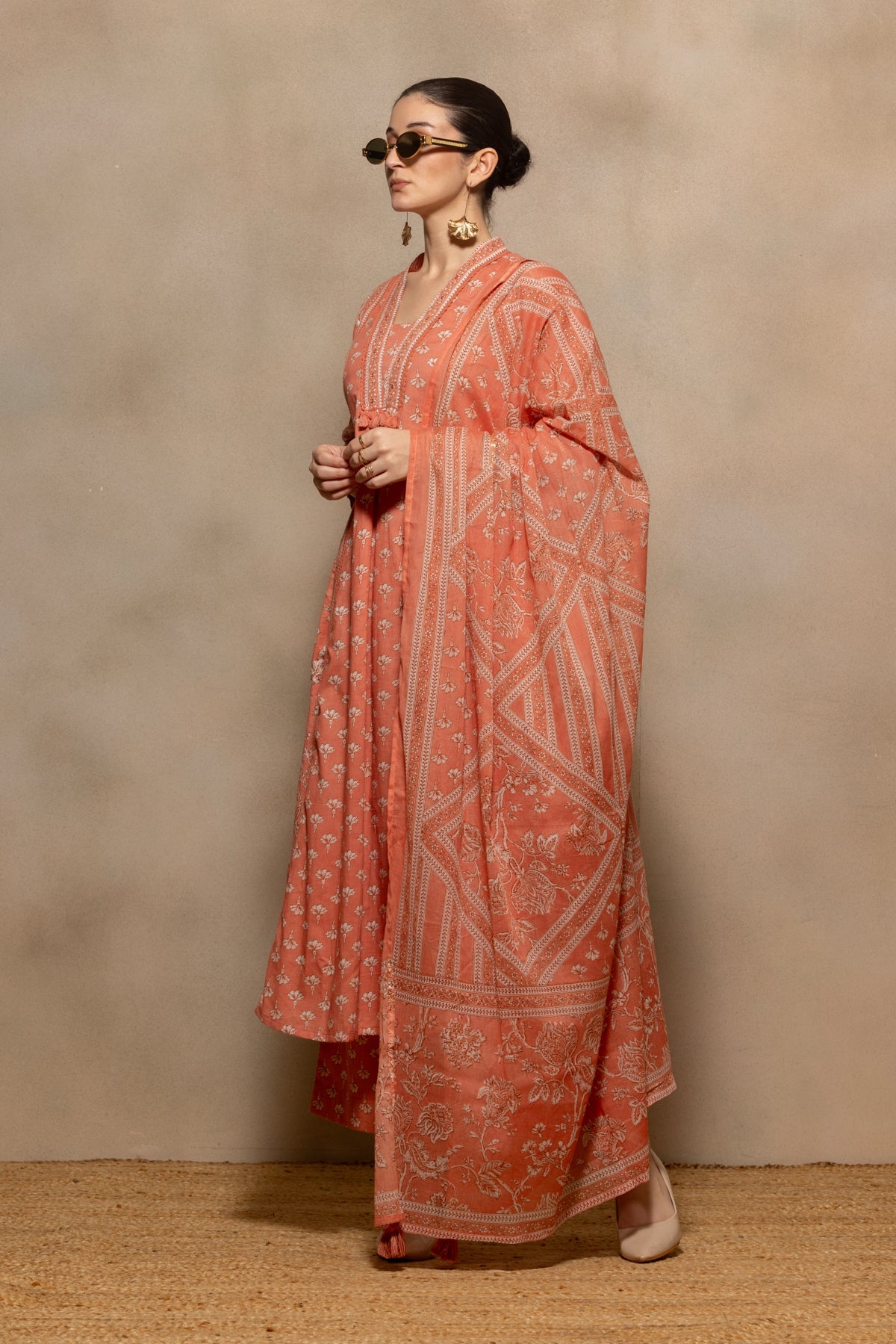 Peach Floral Printed Flared Kurta 3 Pcs Set