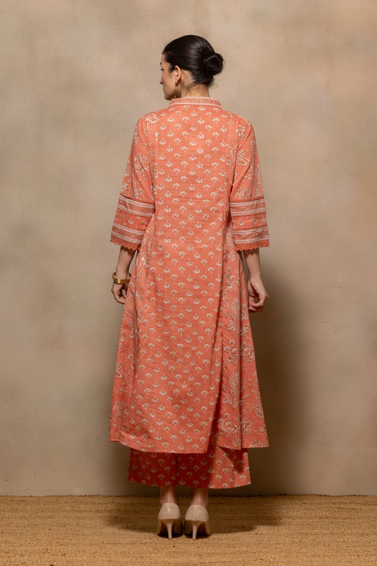Peach Floral Printed Flared Kurta 3 Pcs Set