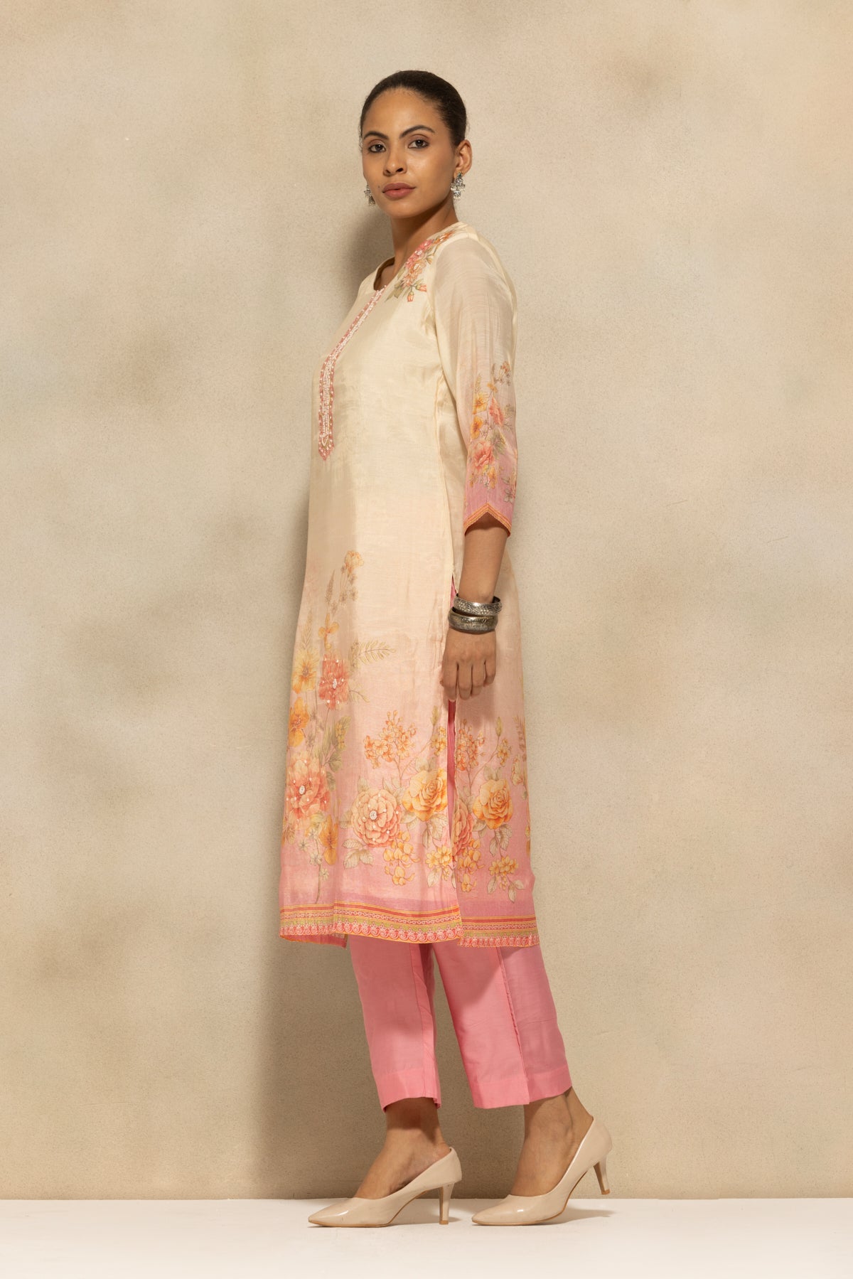 Cream Floral Printed Kurta 3 Pcs Set