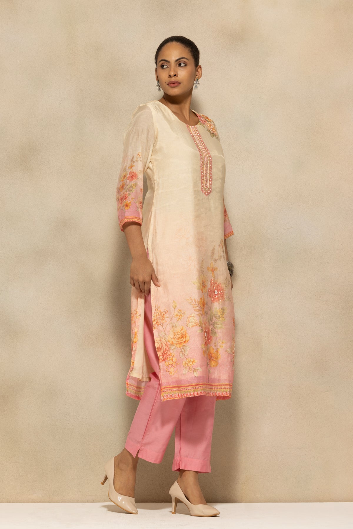 Cream Floral Printed Kurta 3 Pcs Set