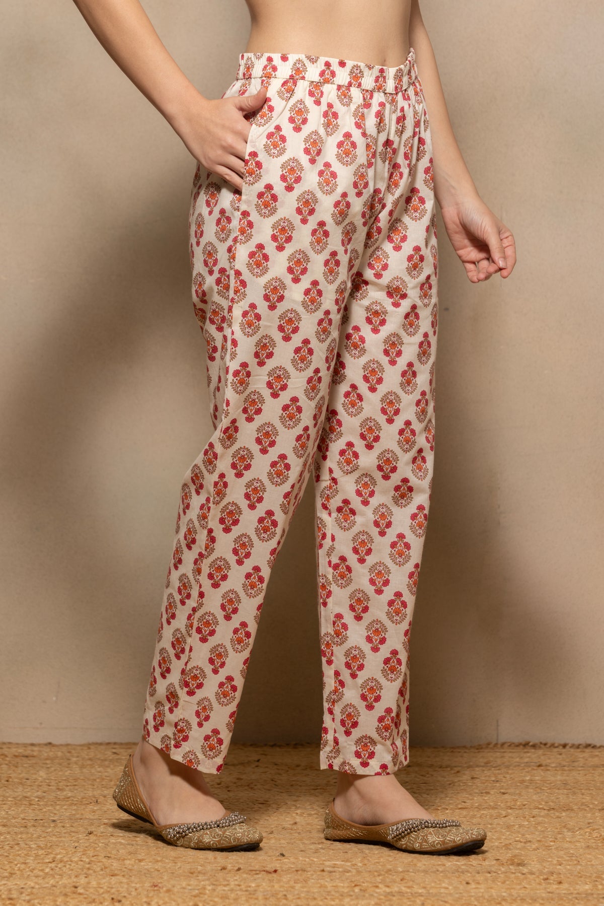 Cream Floral Printed Kurta 3 Pcs Set