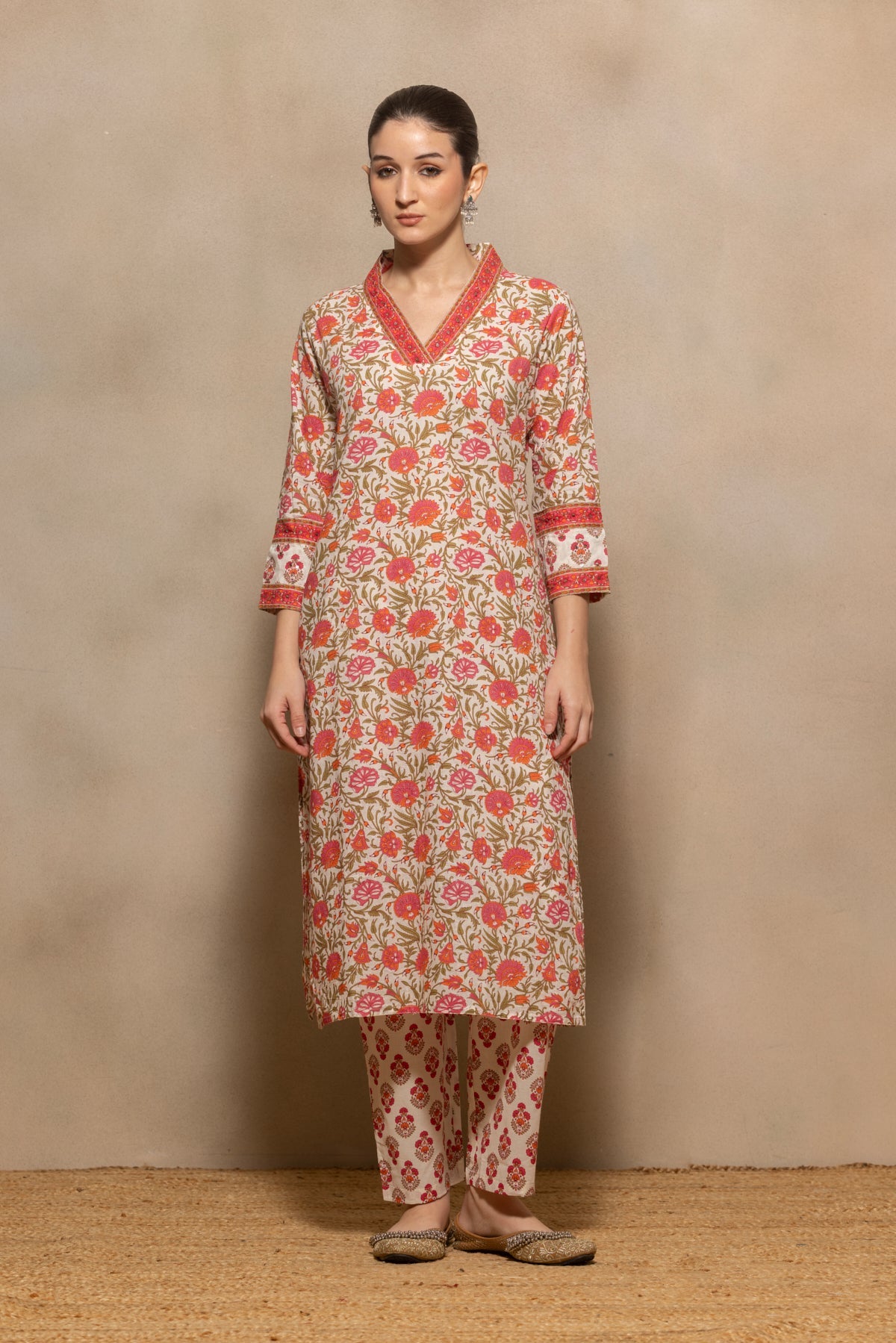 Cream Floral Printed Kurta 3 Pcs Set