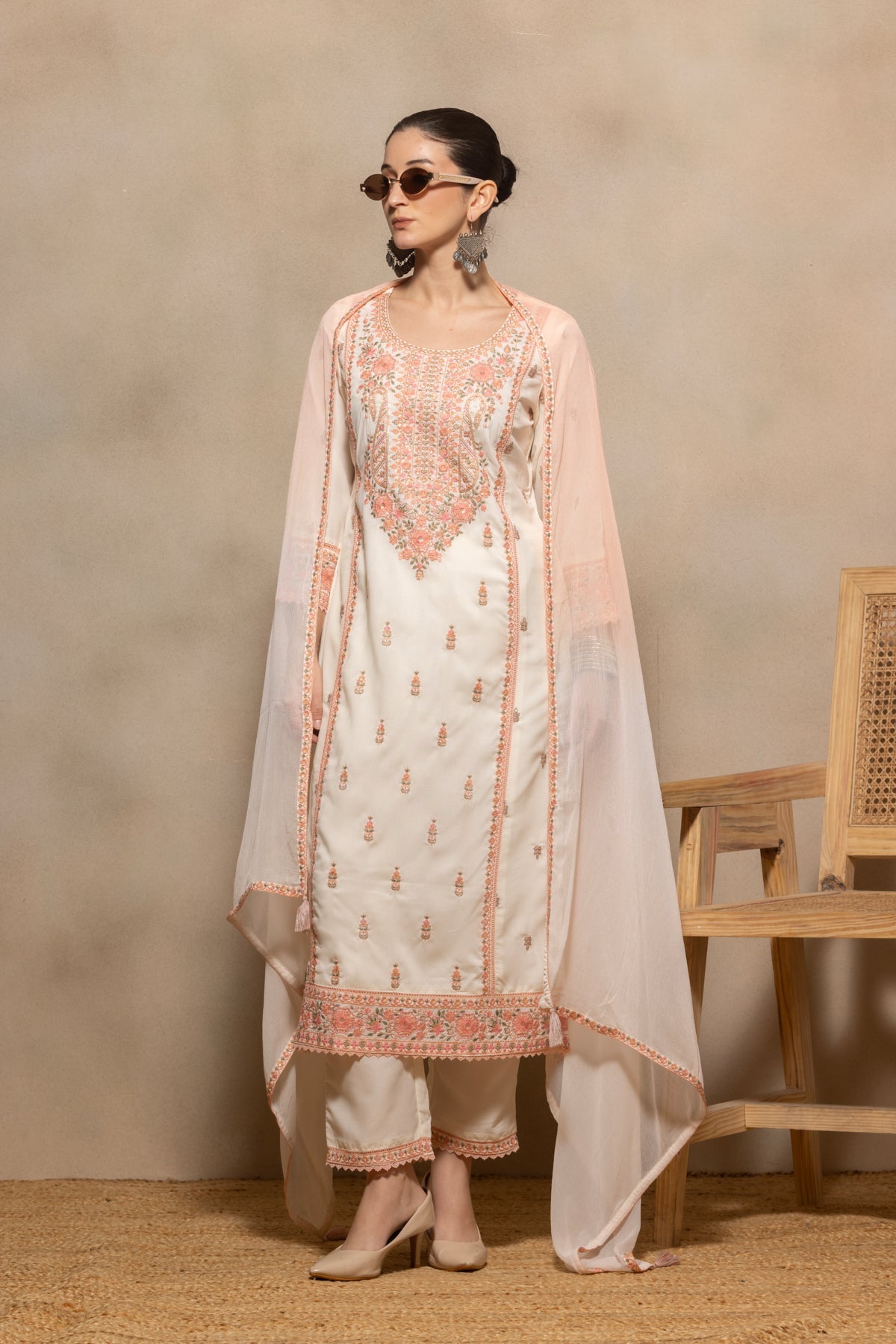 Cream Embroidered Kurta 3 Pcs Set