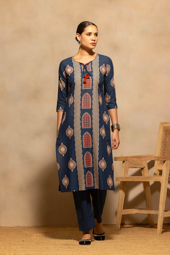 Blue Abstract Printed Kurta 3 Pcs Set