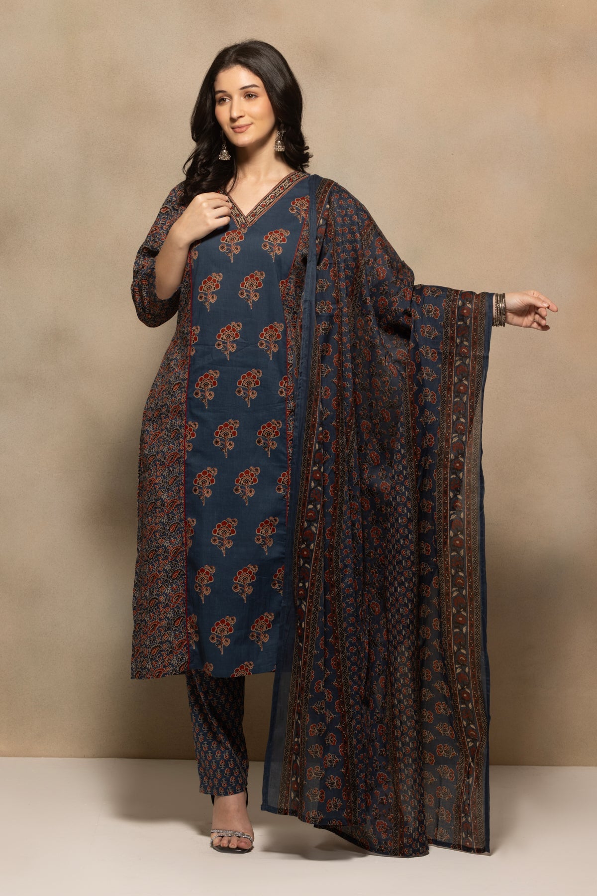 Blue Floral Printed Kurta 3 Pcs Set
