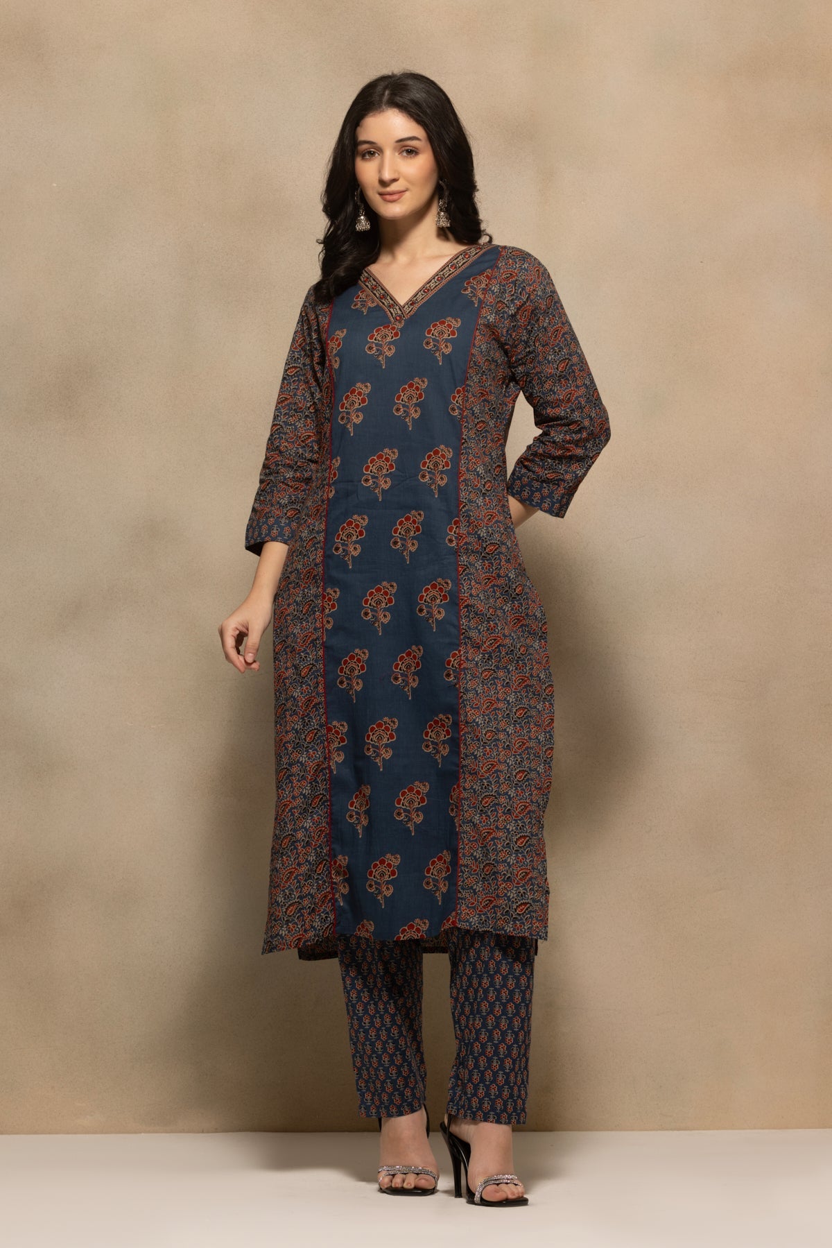 Blue Floral Printed Kurta 3 Pcs Set