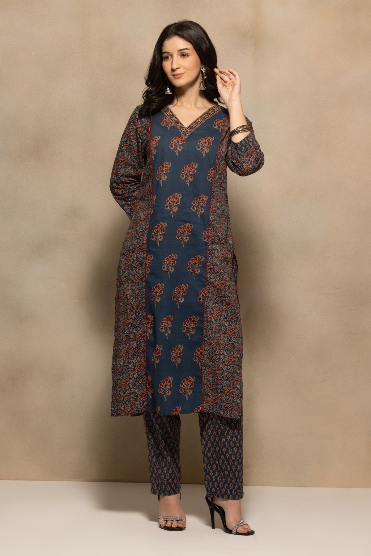 Blue Floral Printed Kurta 3 Pcs Set
