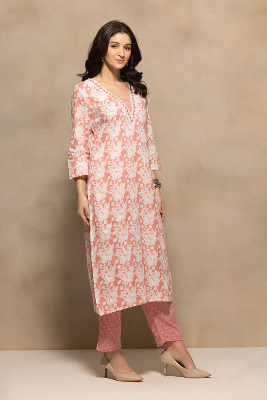 Pink Floral Printed Kurta 3 Pcs Set