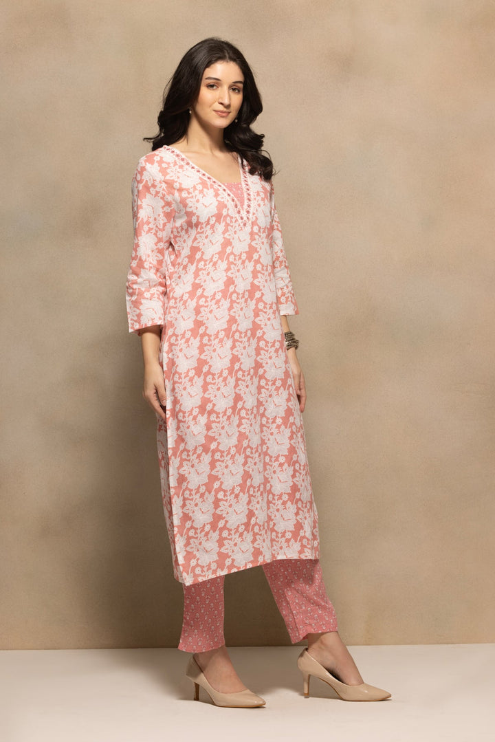 Pink Floral Printed Kurta 3 Pcs Set