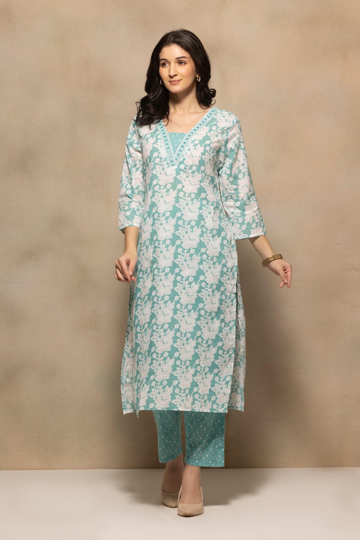 Green Floral Printed Kurta 3 Pcs Set