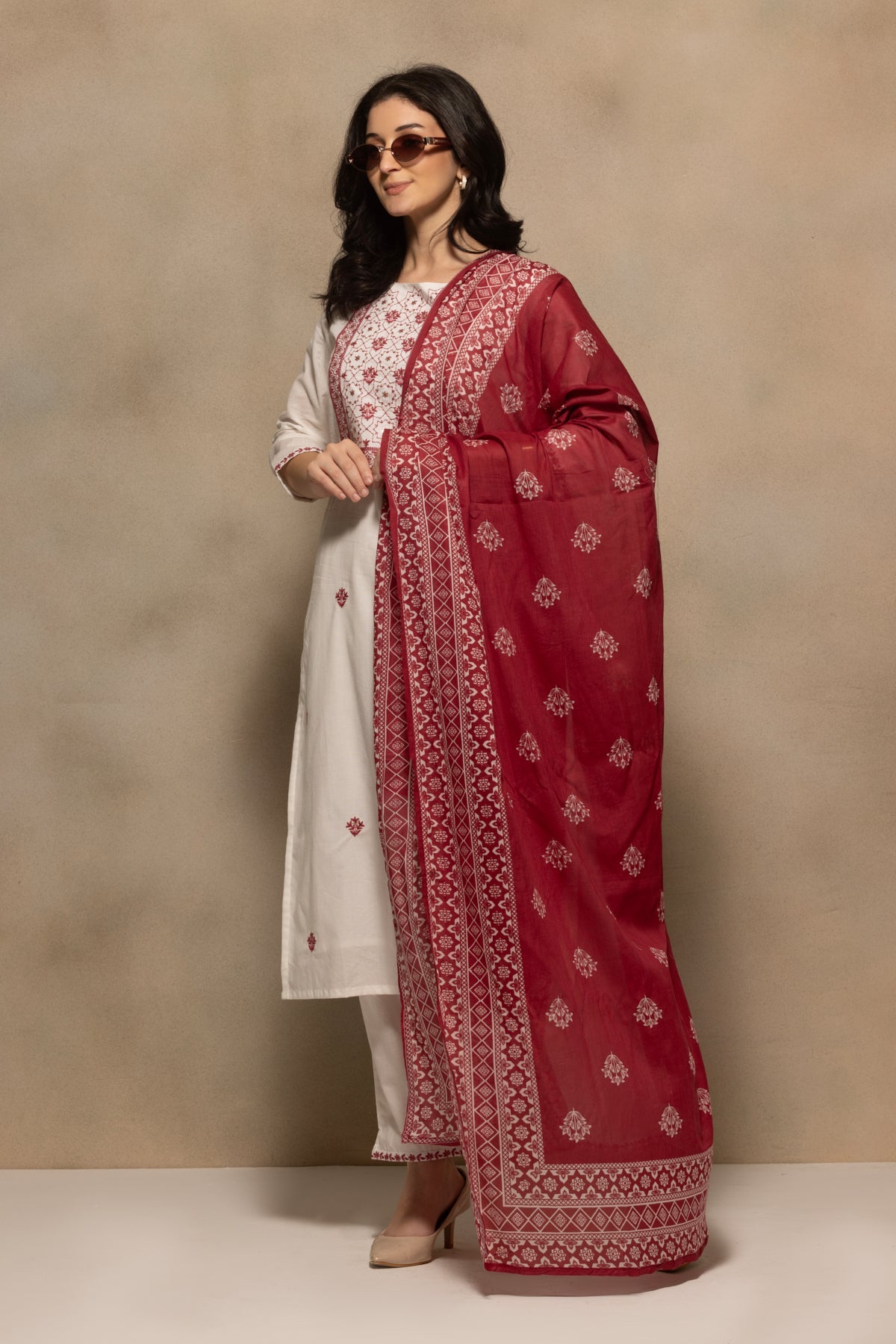 Cream Embroidered Sequenced Kurta 3 Pcs Set