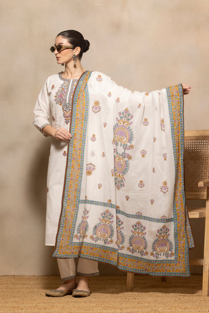 Cream Embroidered Kurta 3 Pcs Set