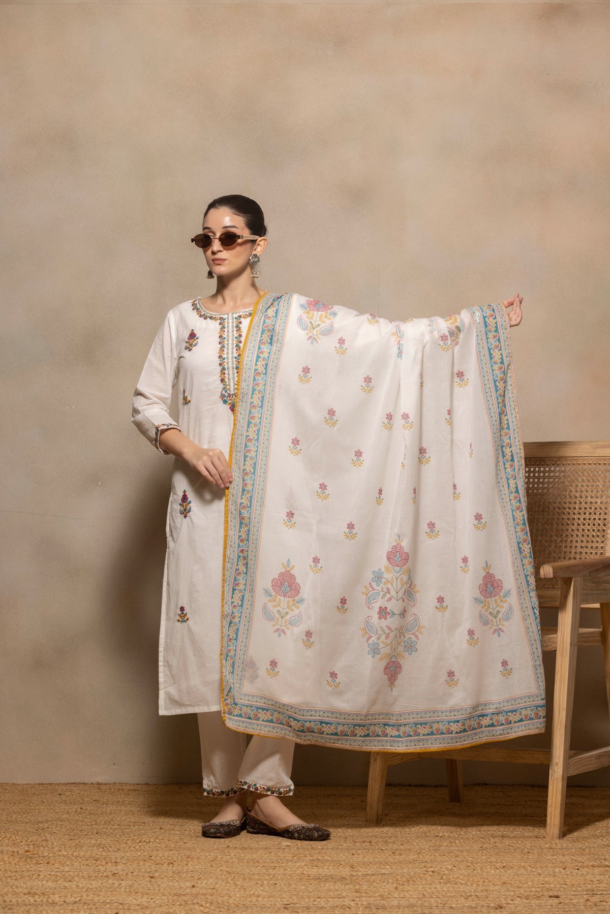 Cream Embroidered Kurta 3 Pcs Set