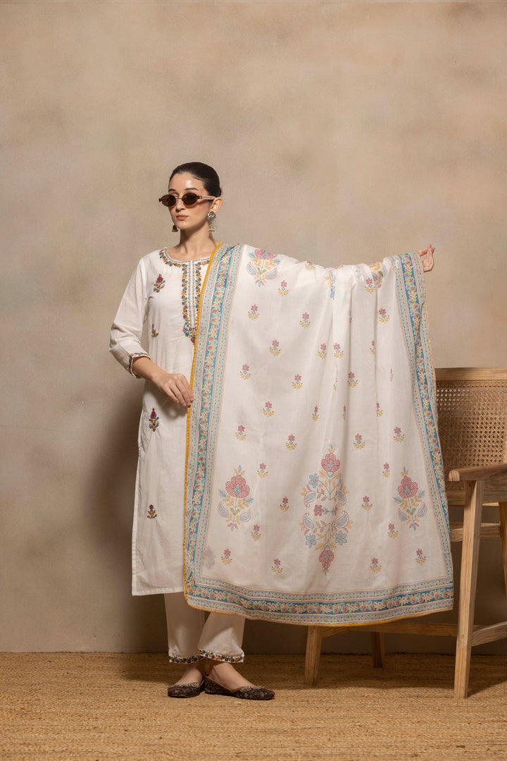 Cream Embroidered Kurta 3 Pcs Set