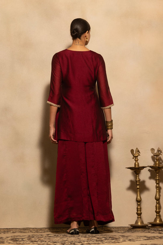 Maroon Embroidered Kurta 3 Pcs Set