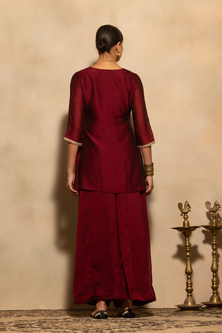 Maroon Embroidered Kurta 3 Pcs Set