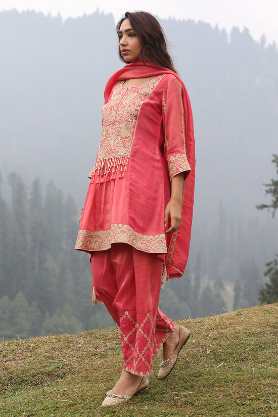 Pink Floral Embroidered Kurta 3 Pcs Set