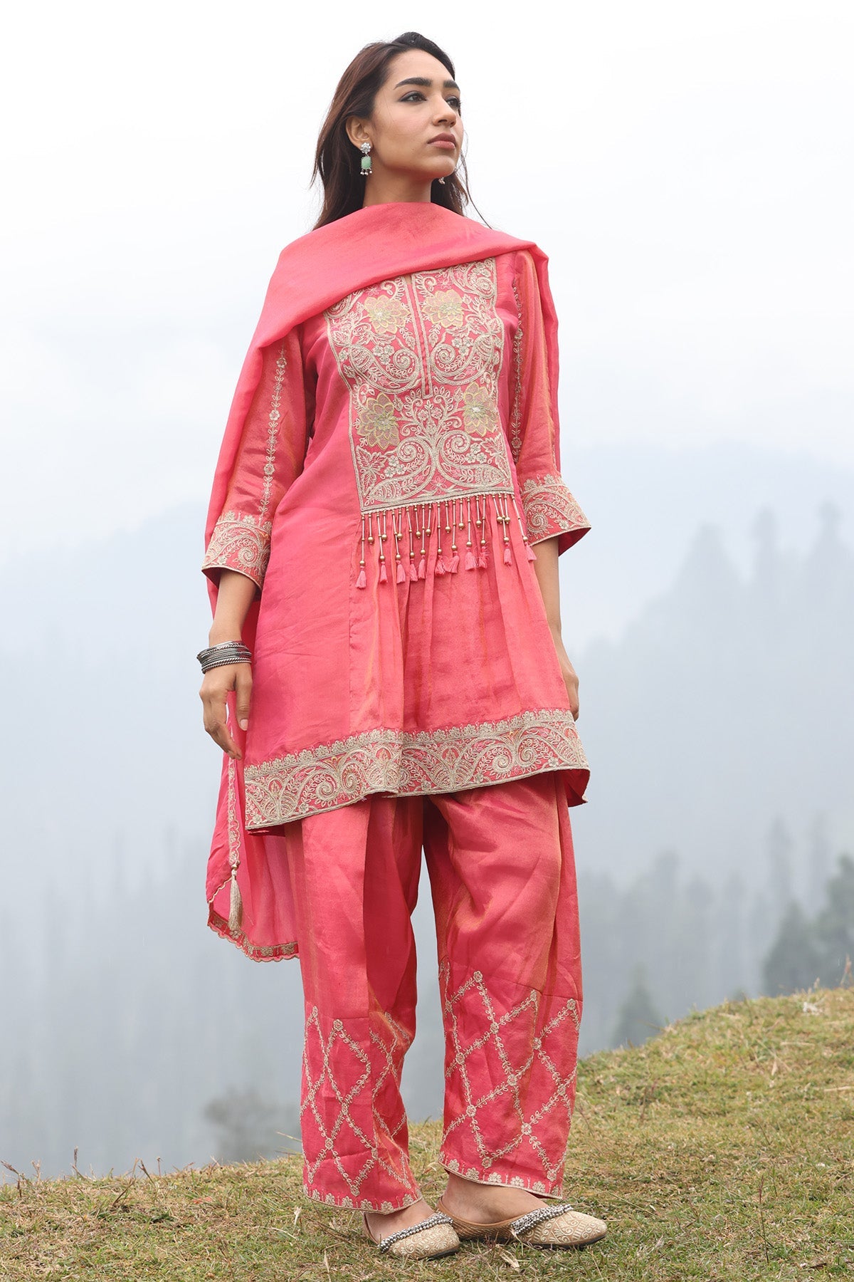 Pink Floral Embroidered Kurta 3 Pcs Set