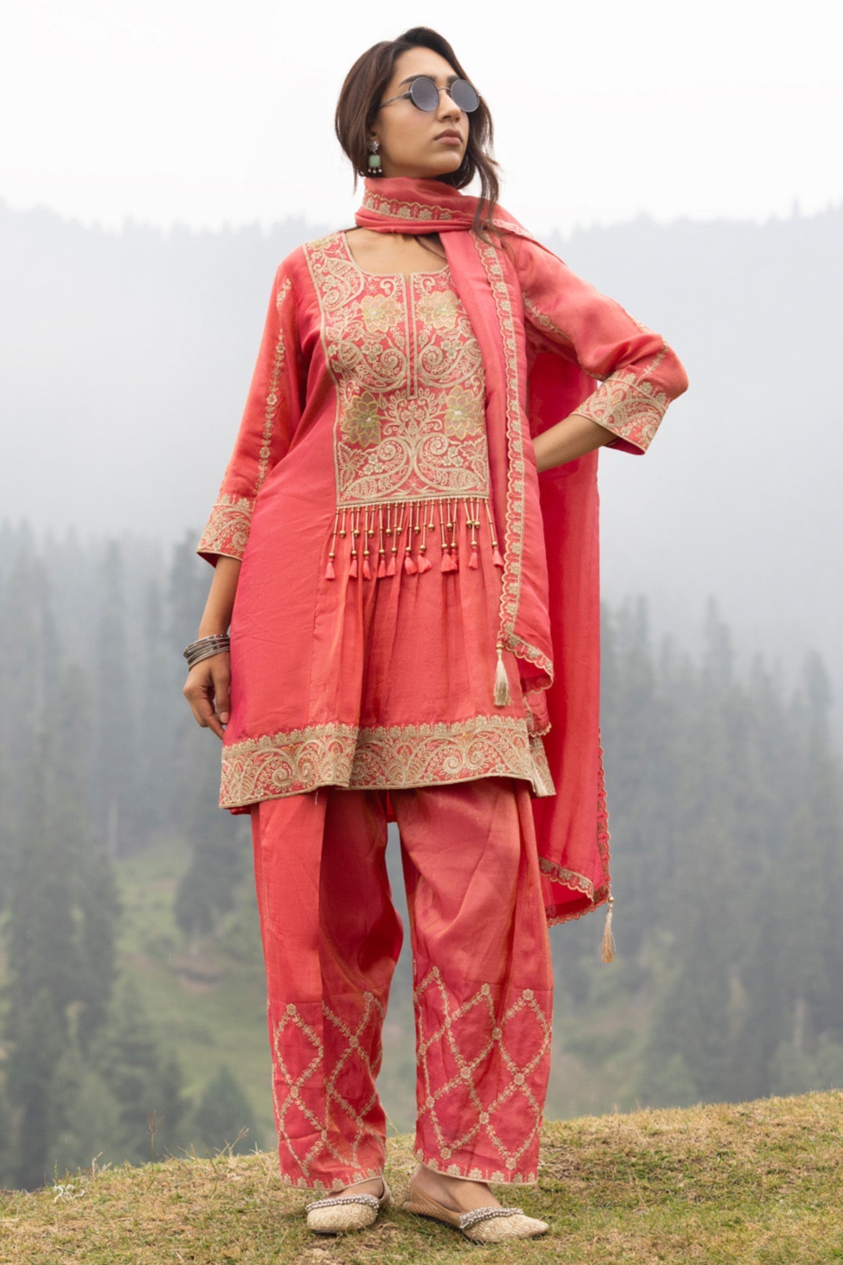 Pink Floral Embroidered Kurta 3 Pcs Set