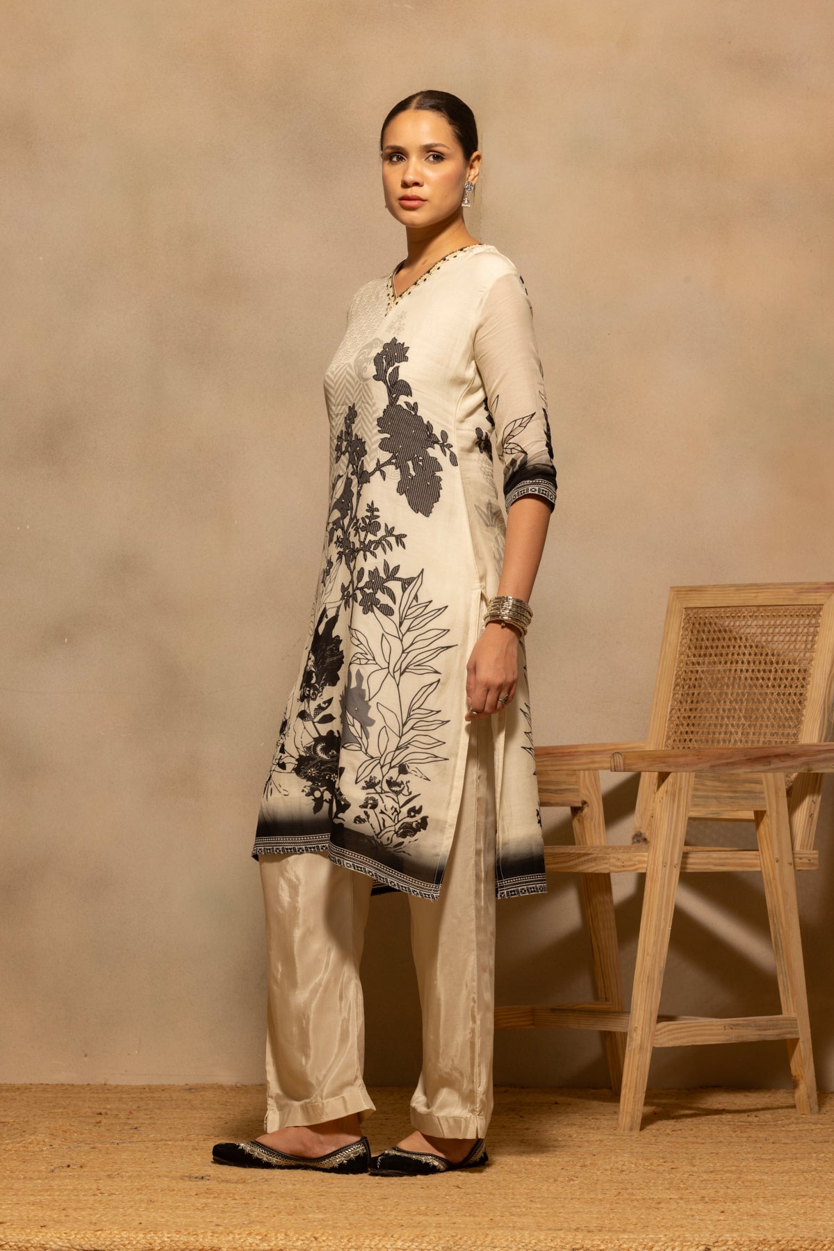 Cream Printed Kurta 3 Pcs Set