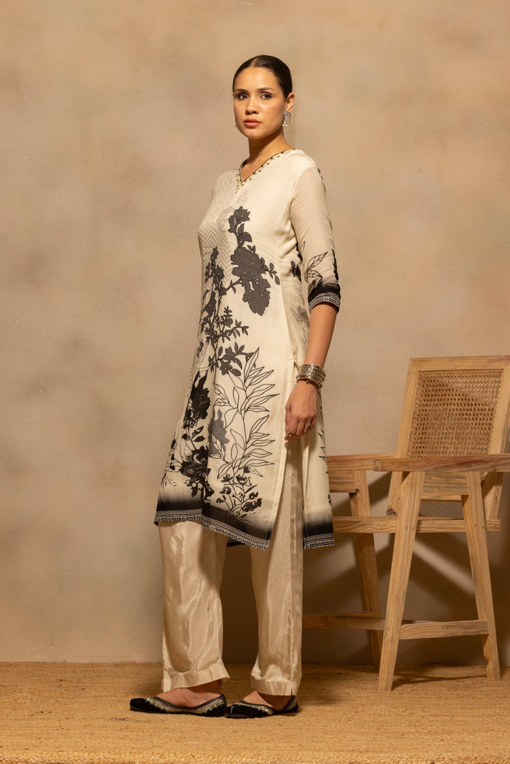 Cream Printed Kurta 3 Pcs Set