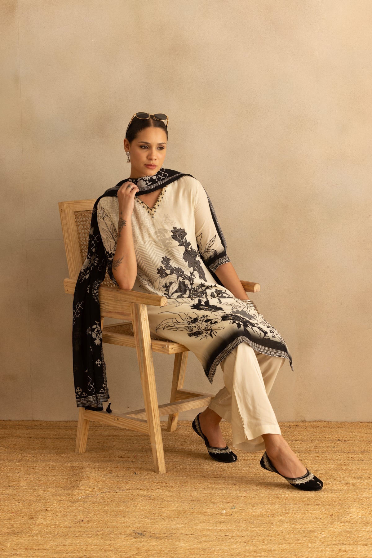 Cream Printed Kurta 3 Pcs Set
