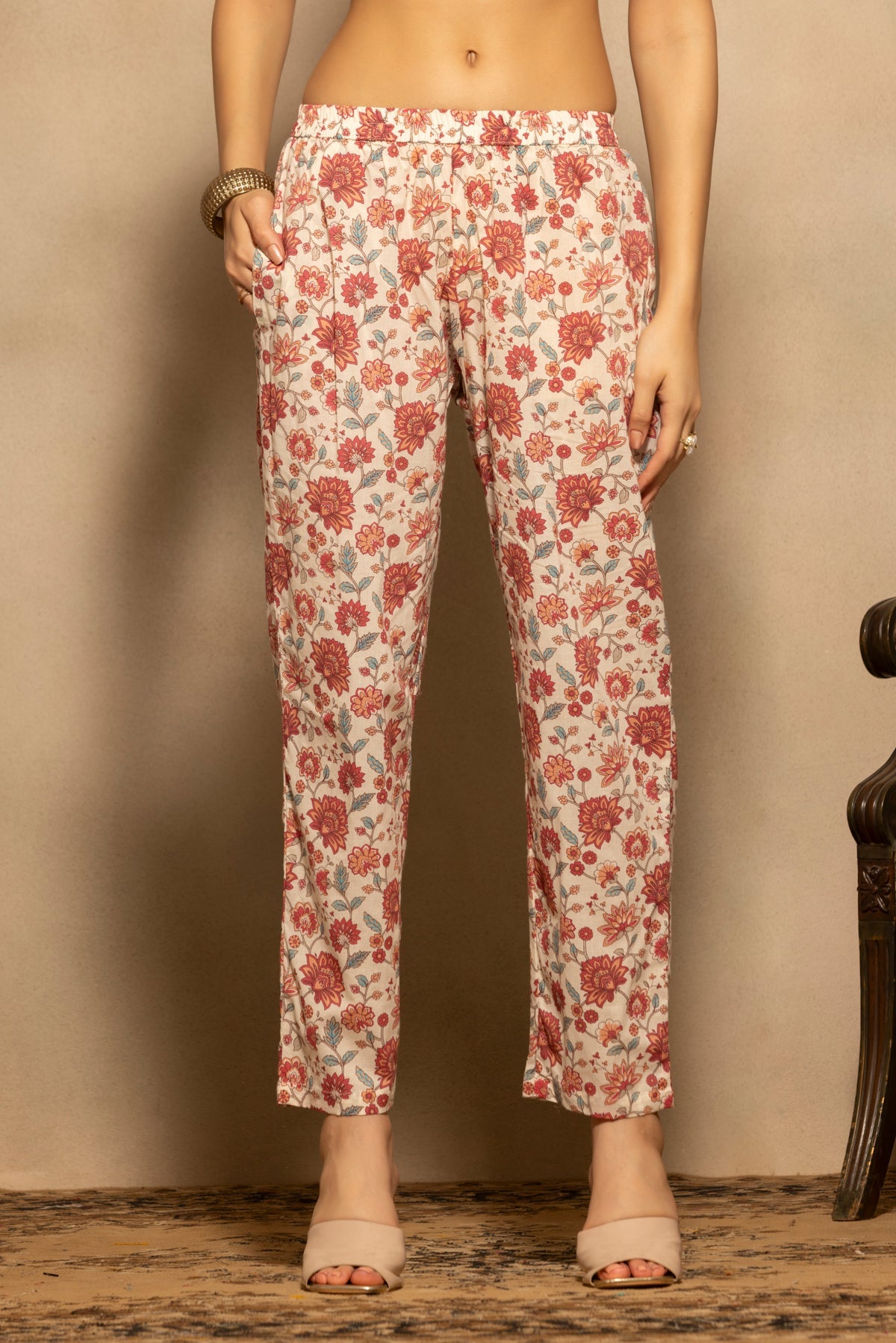 Cream Floral Printed Kurta 3 Pcs Set