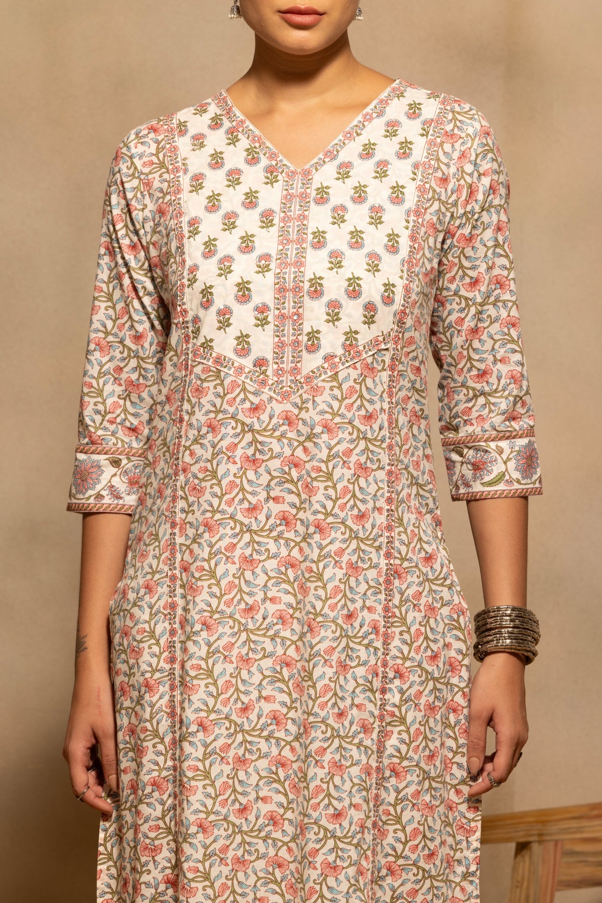 Cream Floral Printed Kurta 3 Pcs Set