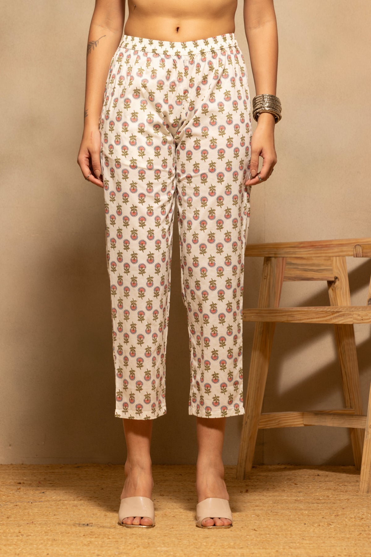 Cream Floral Printed Kurta 3 Pcs Set