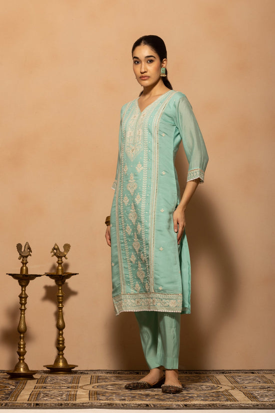Green Embroidered Kurta 3 Pcs Set