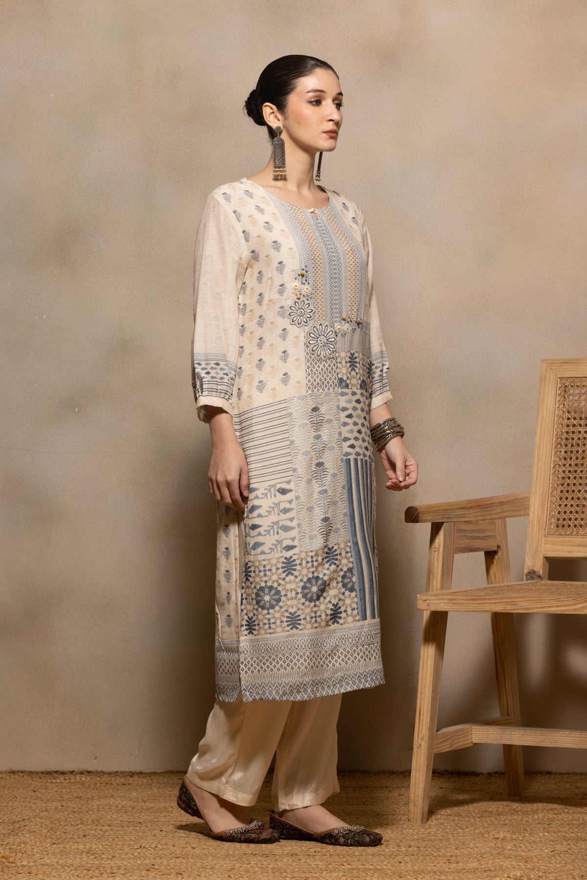 Cream Printed Kurta 3 Pcs Set