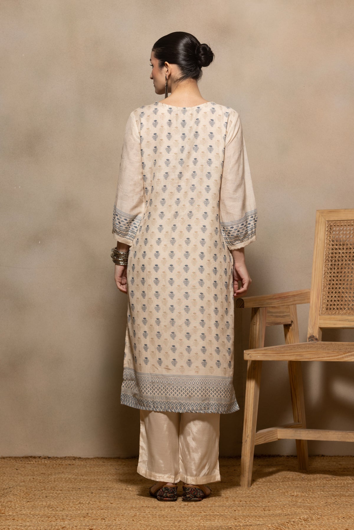 Cream Printed Kurta 3 Pcs Set
