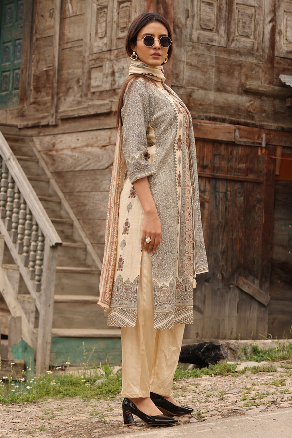 Beige Printed Kurta 3 Pcs Set