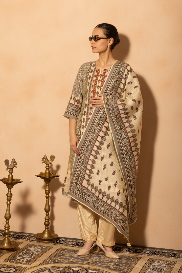 Cream Printed Kurta 3 Pcs Set