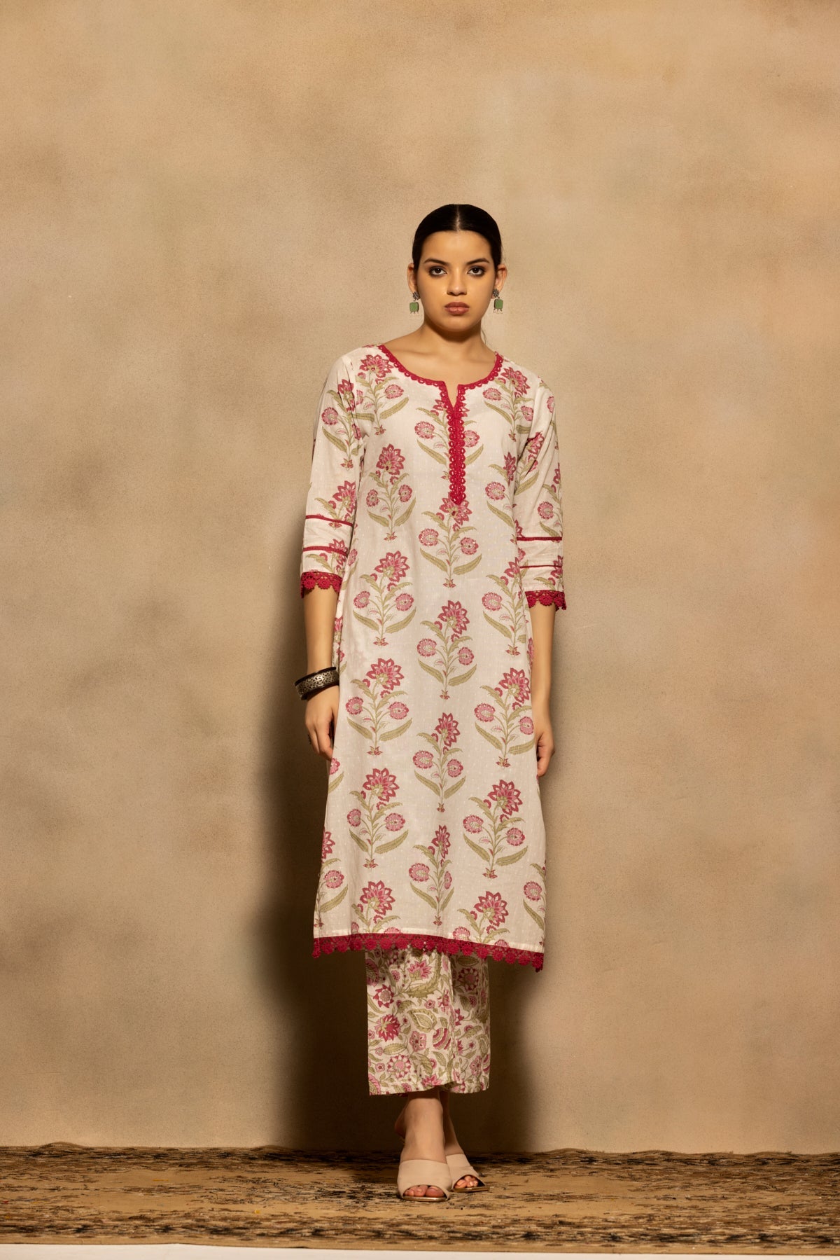 Cream Floral Printed Kurta 3 Pcs Set