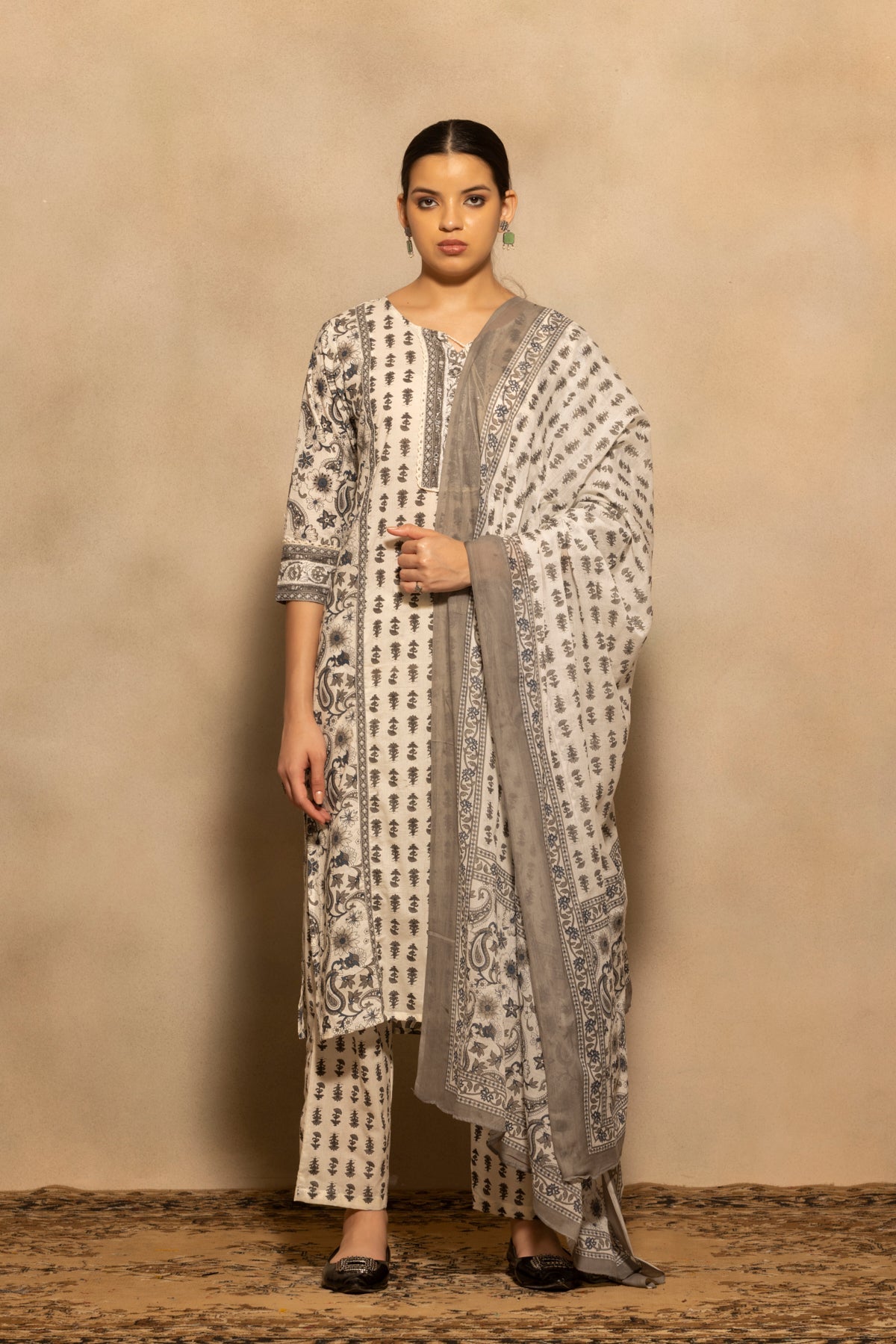 Cream Printed Kurta 3 Pcs Set