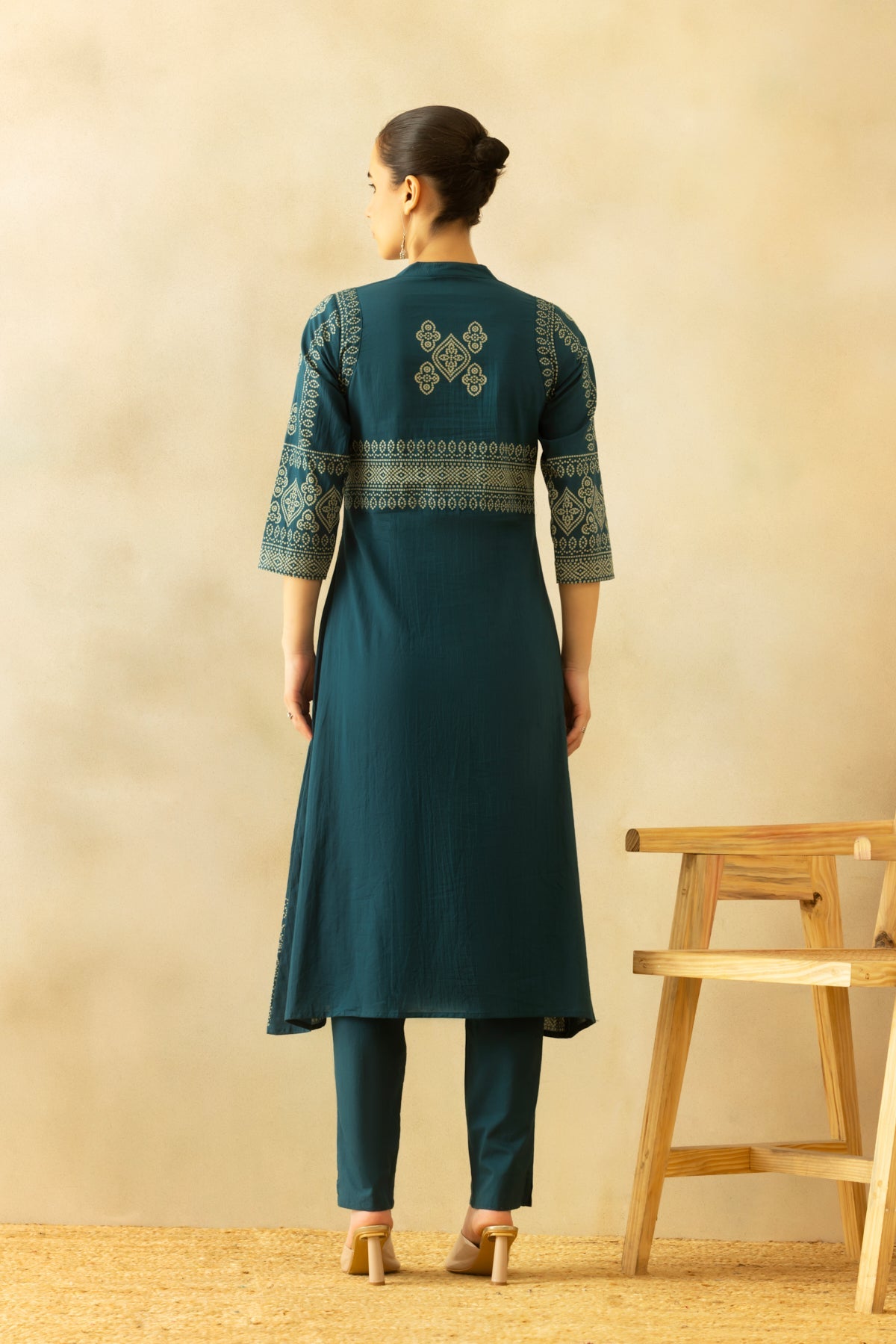 Teal Bandhani Printed A-line Kurta 3 Pcs Set