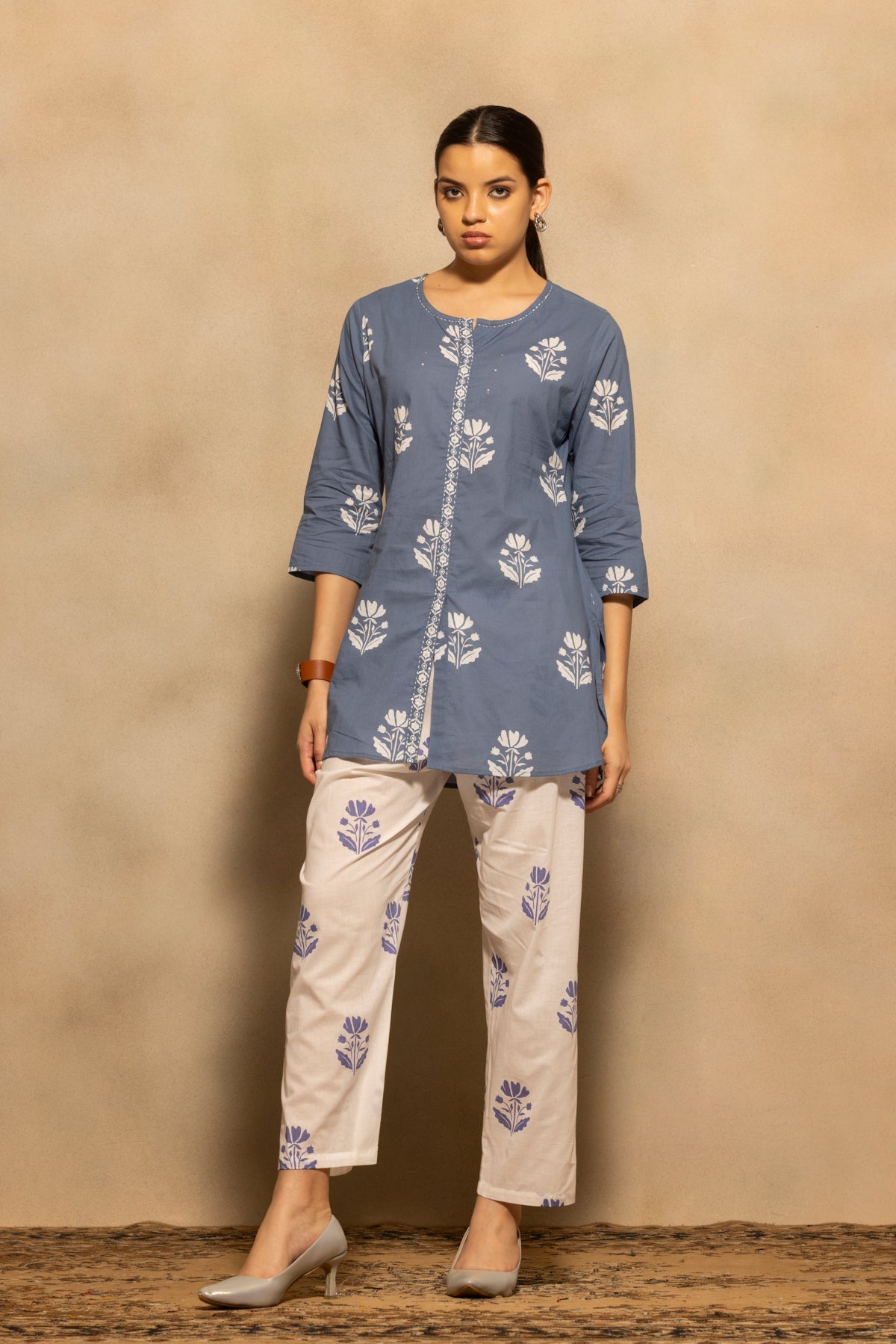 Blue Floral Printed Kurta 2 Pcs Set