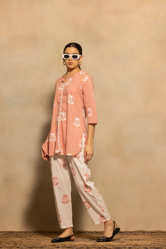 Pink Floral Printed Kurta 2 Pcs Set