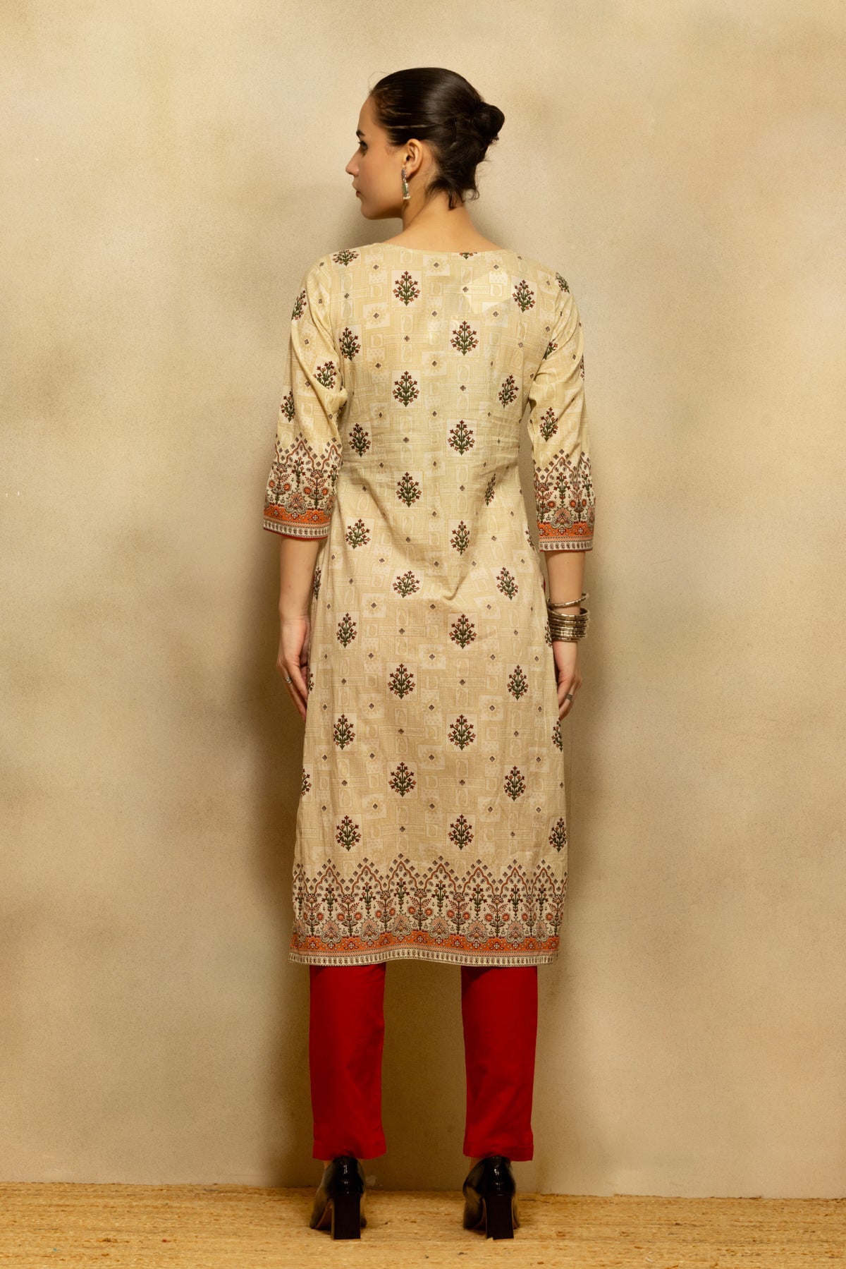 Beige Printed Kurta 2 Pcs Set