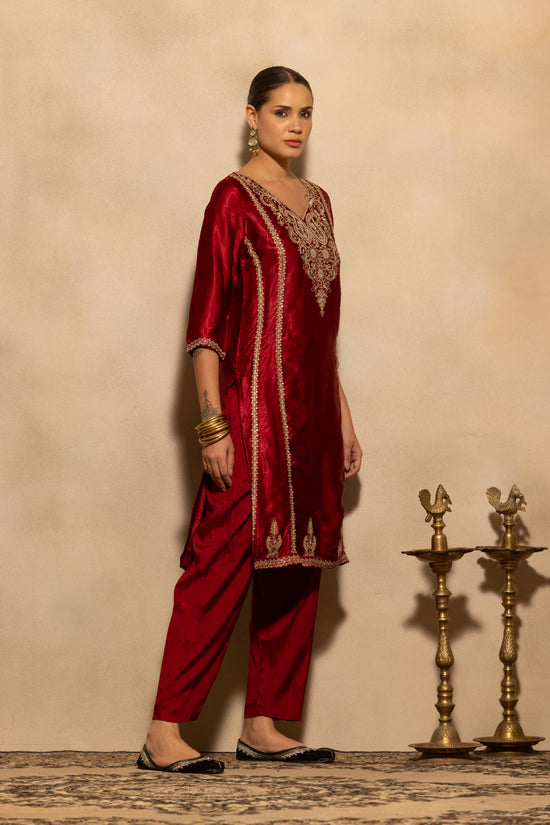 Maroon Embroidered Kurta 3 Pcs Set